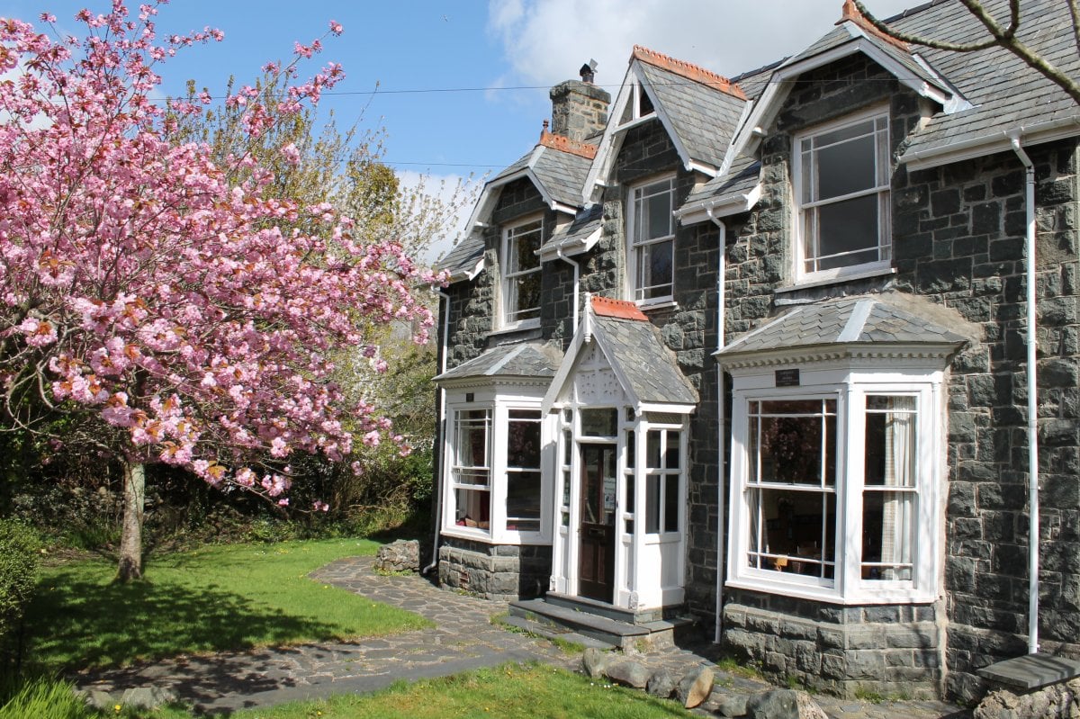Snowdon Lodge